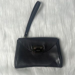 KATE SPADE LEATHER WRISTLET CLASSIC TRAVEL PURSE